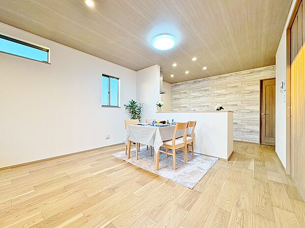 豊かな居住性と、安心感を満たすクオリティが見事に調和した住空間。