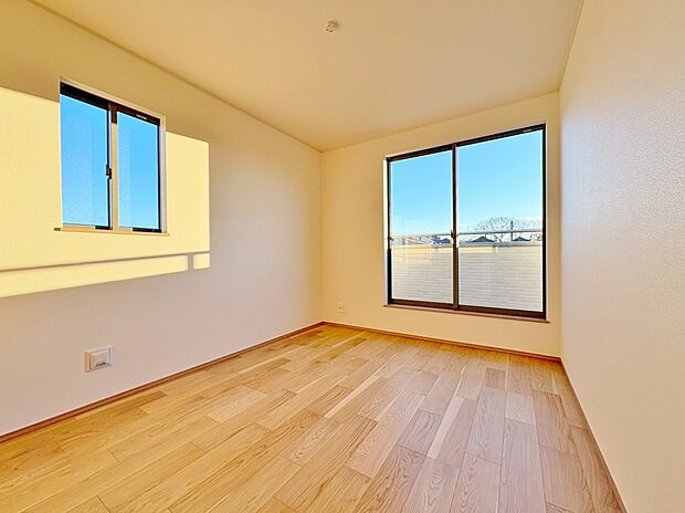 暖かいひだまりを全身で感じ取れる室内。光あふれる空間で子育てをする喜び。