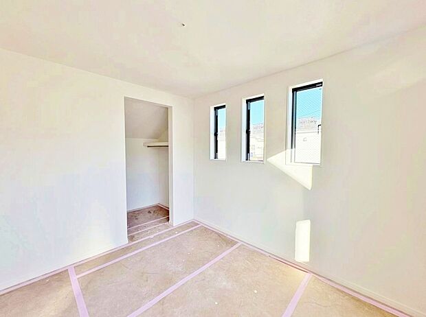 うららかな陽射しがどのお部屋にも降り注ぎますように、快適さを追求した間取設計。