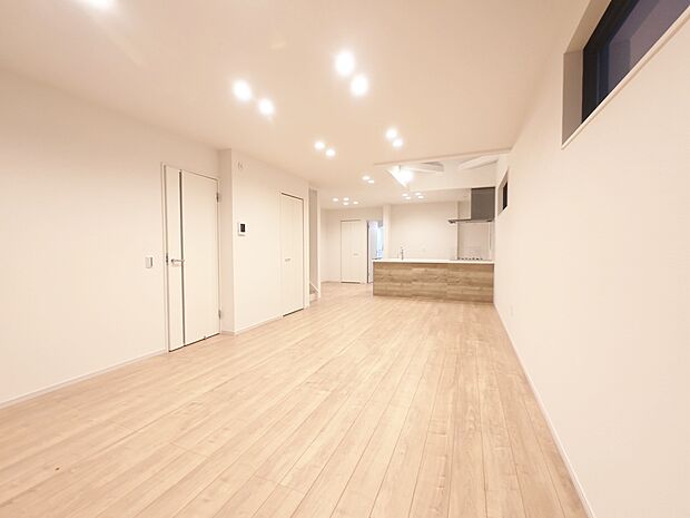 豊かな居住性と、安心感を満たすクオリティが見事に調和した住空間。