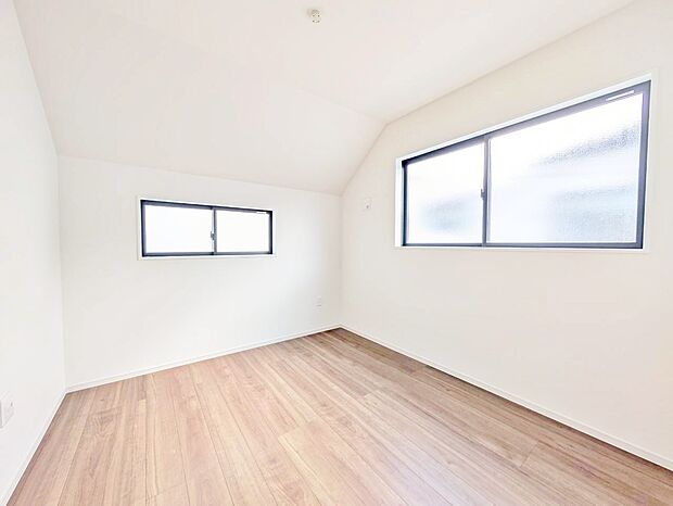 暖かいひだまりを全身で感じ取れる室内。光あふれる空間で子育てをする喜び。