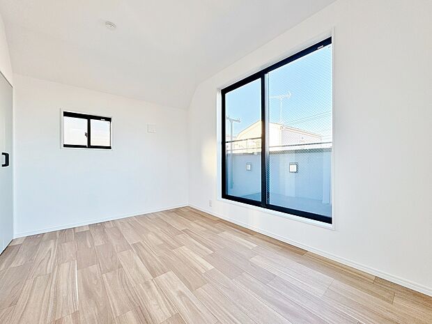 書斎にするなり、寝室するなりこの1室をどうアレンジするかを想像するだけで夢が膨らみますね。