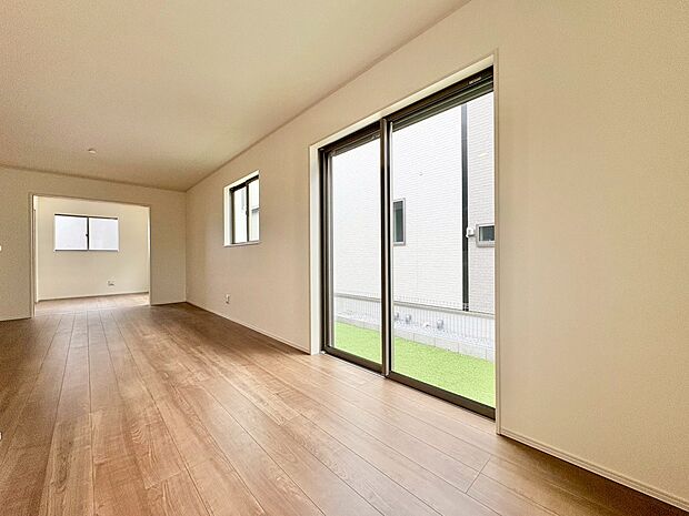 飾り過ぎないシンプルな内装と偏り過ぎないデザインで統一しました。