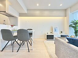 マンハイム第二西大島 3LDKのリビング/ダイニング