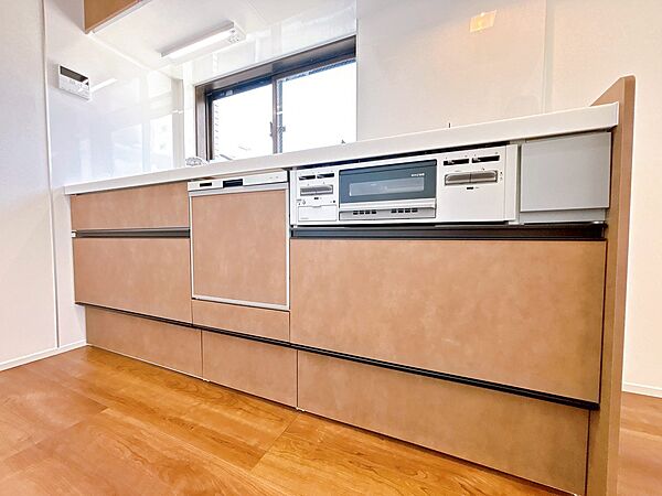apartment 埼玉県草加市栄町２丁目1-11
地図を見る