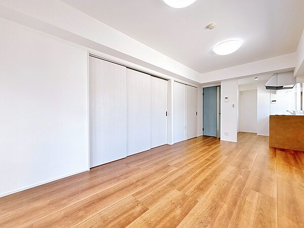 apartment 埼玉県草加市栄町２丁目1-11
地図を見る