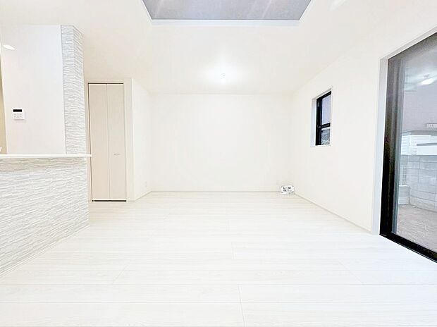 飾り過ぎないシンプルな内装と偏り過ぎないデザインで統一しました。