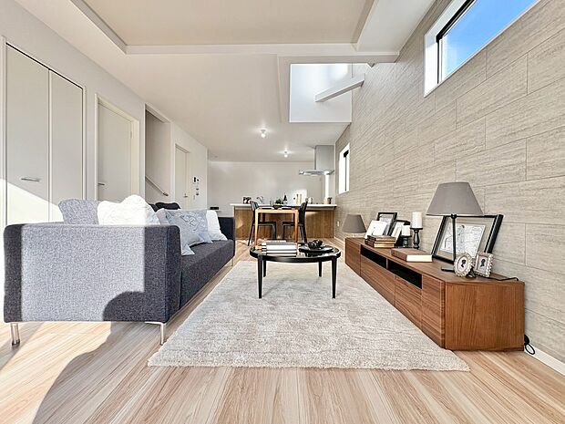 居心地の良い空気感は、暮らしのステージを彩り、心からのやすらぎと満足感を与えてくれます。