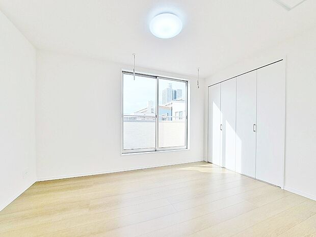 書斎にするなり、寝室するなりこの1室をどうアレンジするかを想像するだけで夢が膨らみますね。