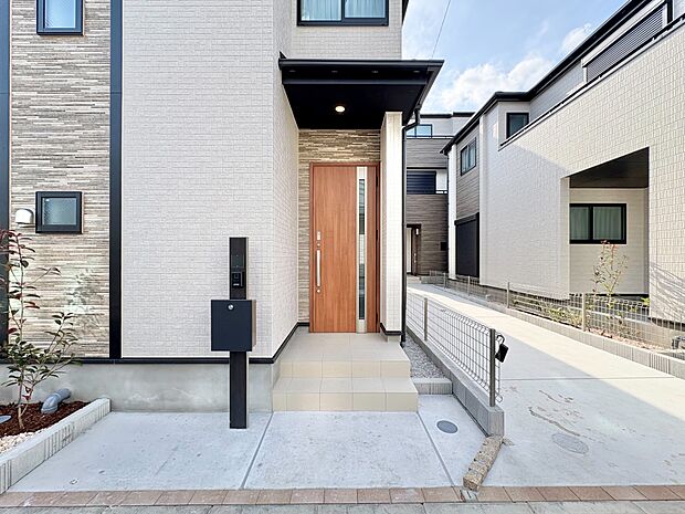 玄関を開ければ、そこは安らぎのご自宅。