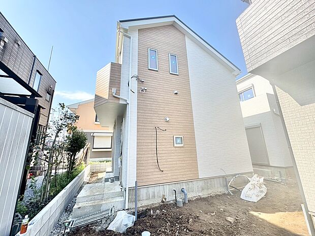 現地に足をお運びいただいた際には、周辺散策などをお勧めいたします。