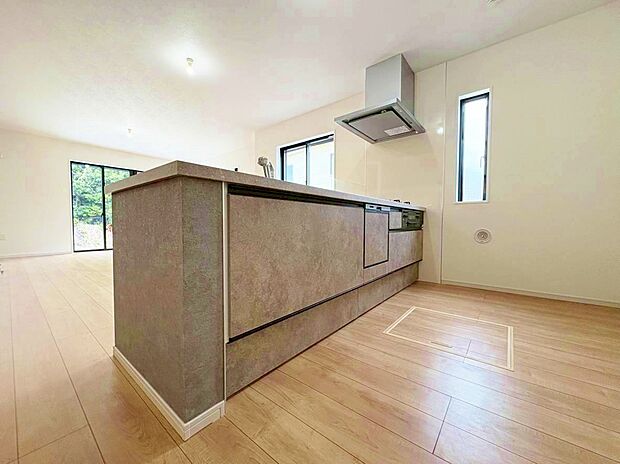 洗練されたスタイリッシュなデザイン性と使いやすさを備えた仕様。