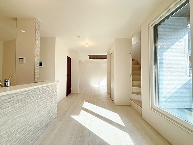 豊かな居住性と、安心感を満たすクオリティが見事に調和した住空間。