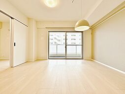 ロータリーパレス北千住 3LDKのリビング/ダイニング