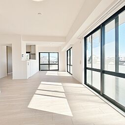 ライオンズガーデン赤塚公園 3LDKのリビング/ダイニング