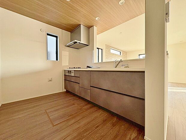 洗練されたスタイリッシュなデザイン性と使いやすさを備えた仕様。