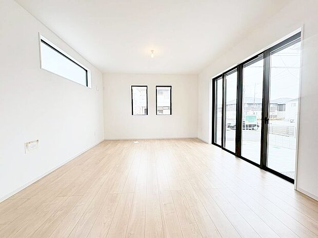 飾り過ぎないシンプルな内装と偏り過ぎないデザインで統一しました。