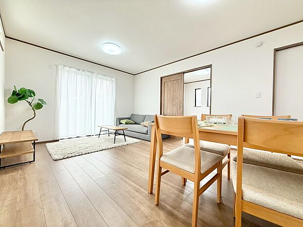 豊かな居住性と、安心感を満たすクオリティが見事に調和した住空間。