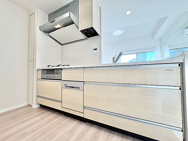 リビング/ダイニング イニシア北千住 7階/-