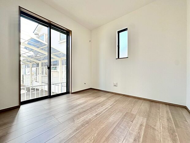 書斎にするなり、寝室するなりこの1室をどうアレンジするかを想像するだけで夢が膨らみますね。