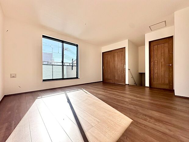 飾り過ぎないシンプルな内装と偏り過ぎないデザインで統一しました。