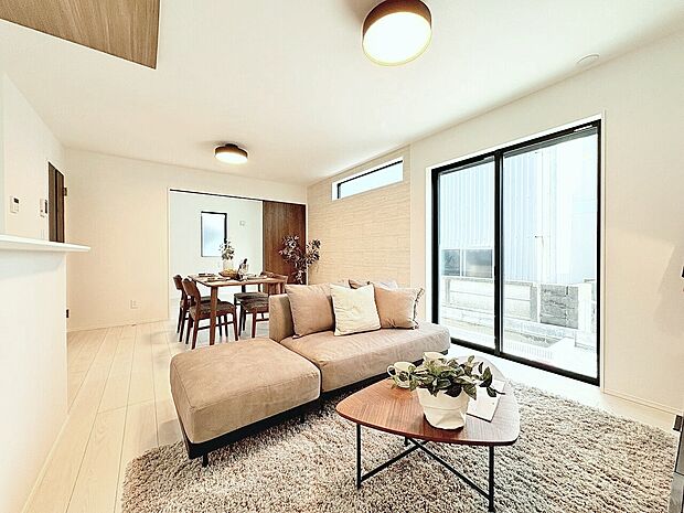 居心地の良い空気感は、暮らしのステージを彩り、心からのやすらぎと満足感を与えてくれます。