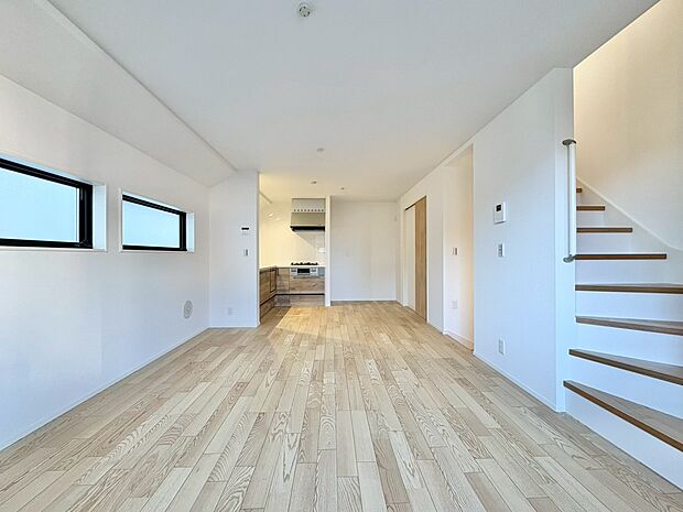 飾り過ぎないシンプルな内装と偏り過ぎないデザインで統一しました。