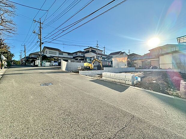 現地に足をお運びいただいた際には、周辺散策などをお勧めいたします。