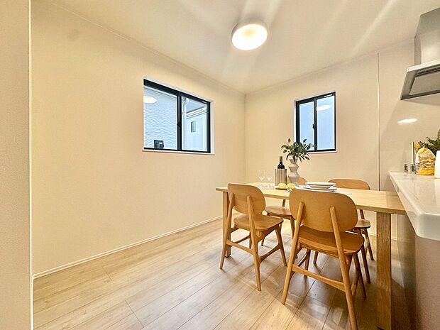 居心地の良い空気感は、暮らしのステージを彩り、心からのやすらぎと満足感を与えてくれます。