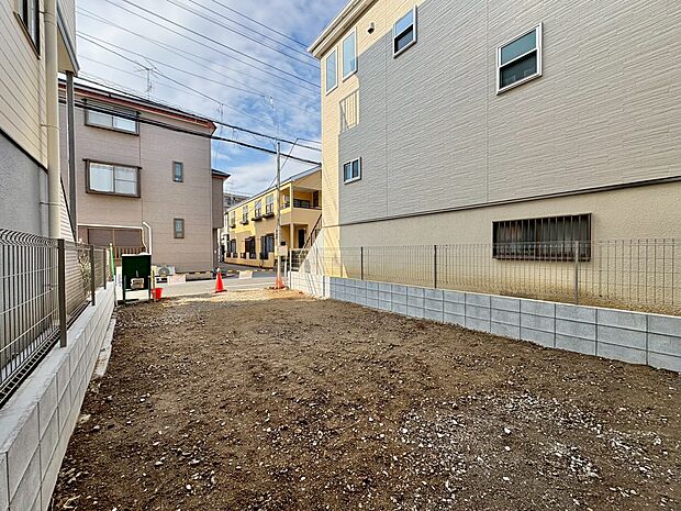 現地に足をお運びいただいた際には、周辺散策などをお勧めいたします。