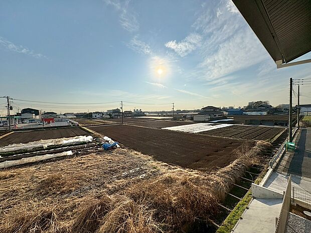 頬をなでる、優しい風を感じることが出来ます。