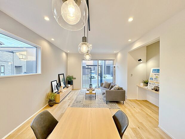 豊かな居住性と、安心感を満たすクオリティが見事に調和した住空間。