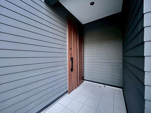 玄関を開ければ、そこは安らぎのご自宅。