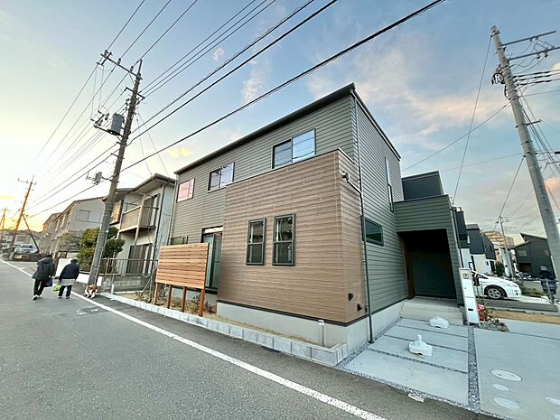 現地に足をお運びいただいた際には、周辺散策などをお勧めいたします。