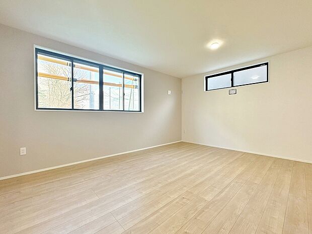 飾り過ぎないシンプルな内装と偏り過ぎないデザインで統一しました。