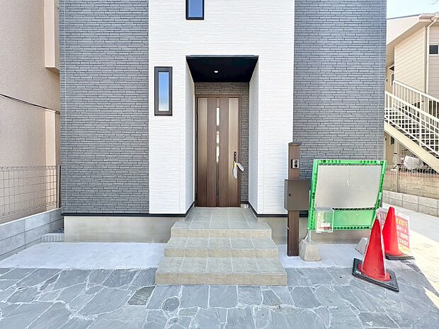 玄関を開ければ、そこは安らぎのご自宅。