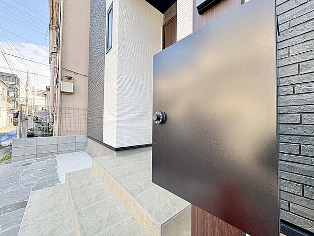 郵便物を受け取るための郵便受け。