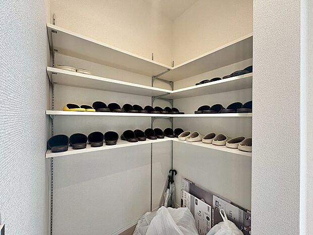 暮らし心地を大きく左右する収納を、適材適所に配置し使い勝手を考慮しました。