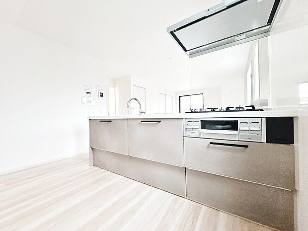 洗練されたスタイリッシュなデザイン性と使いやすさを備えた仕様。