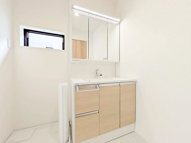 何かと物が増える場所だからこそ、スッキリと見映えの良い空間に。