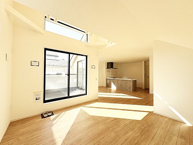 豊かな居住性と、安心感を満たすクオリティが見事に調和した住空間。