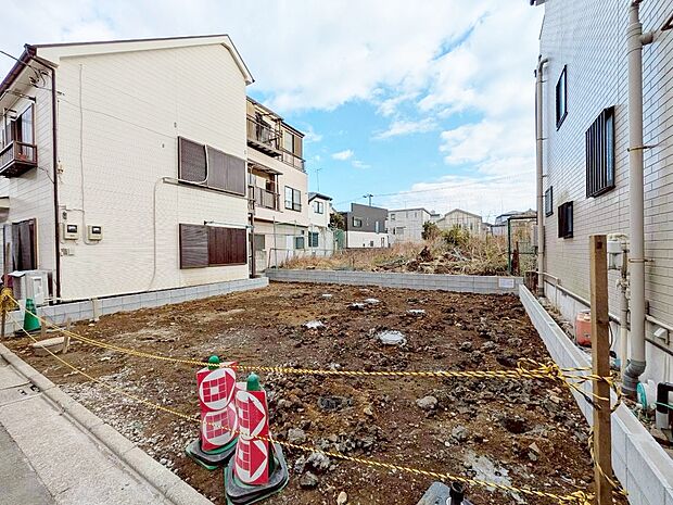 現地に足をお運びいただいた際には、周辺散策などをお勧めいたします。