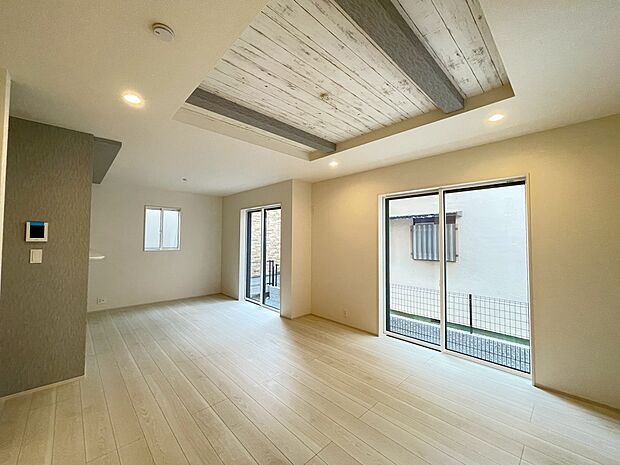 居心地の良い空気感は、暮らしのステージを彩り、心からのやすらぎと満足感を与えてくれます。