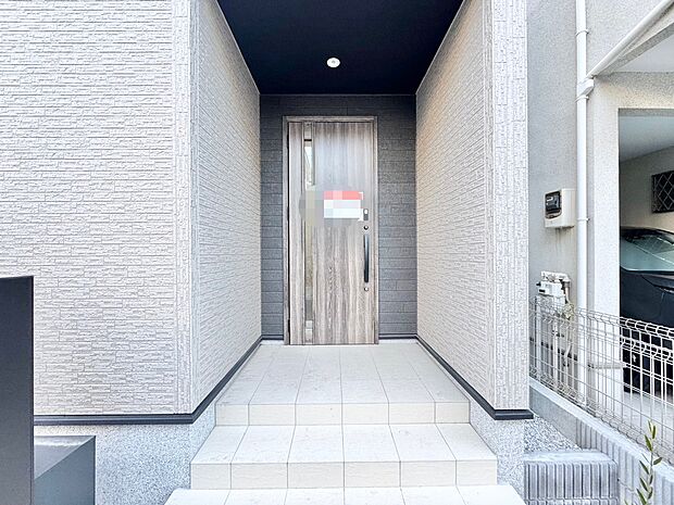 玄関を開ければ、そこは安らぎのご自宅。