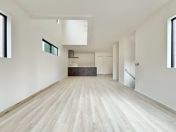 豊かな居住性と、安心感を満たすクオリティが見事に調和した住空間。