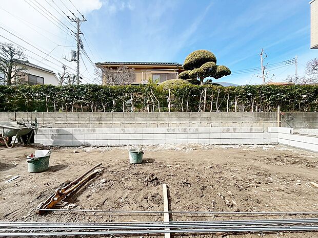 現地に足をお運びいただいた際には、周辺散策などをお勧めいたします。