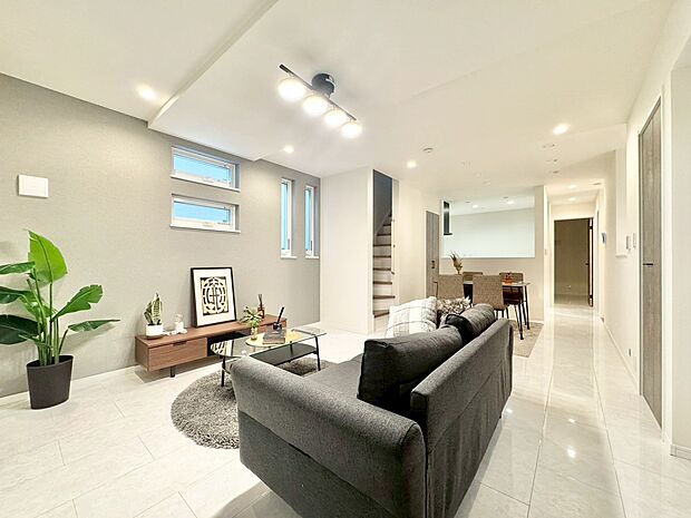 快適に過ごす毎日を求めて、暮らしの中でご自身の「マイホーム」に創り上げてください。