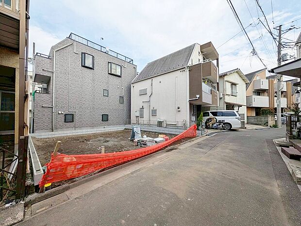 現地に足をお運びいただいた際には、周辺散策などをお勧めいたします。