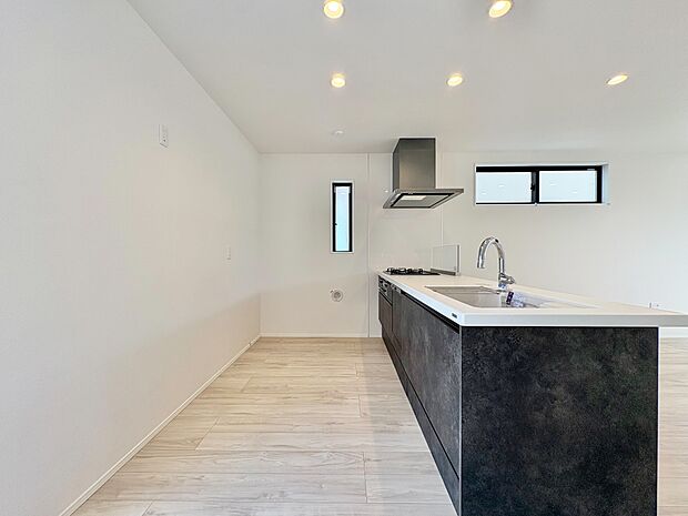 洗練されたスタイリッシュなデザイン性と使いやすさを備えた仕様。