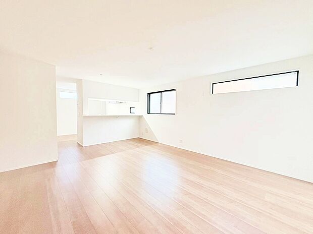 飾り過ぎないシンプルな内装と偏り過ぎないデザインで統一しました。